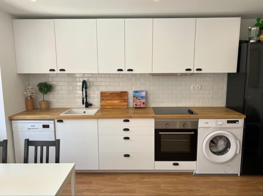 Ferienwohnung Luxury Artistic Digital Nomad Getaway W/ Terrace Lissabon Exterior foto