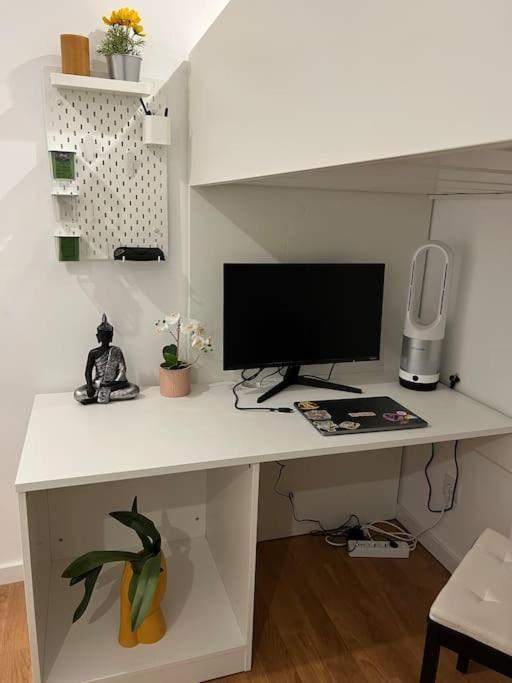 Ferienwohnung Luxury Artistic Digital Nomad Getaway W/ Terrace Lissabon Exterior foto
